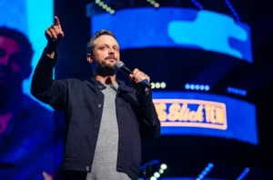 How Tall is Nate Bargatze? Discover the Comedian’s Height and More