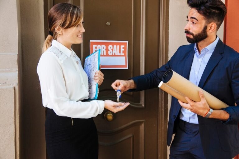 How to Navigate the Property Buying Process: Tips for First-Time and Experienced Buyers